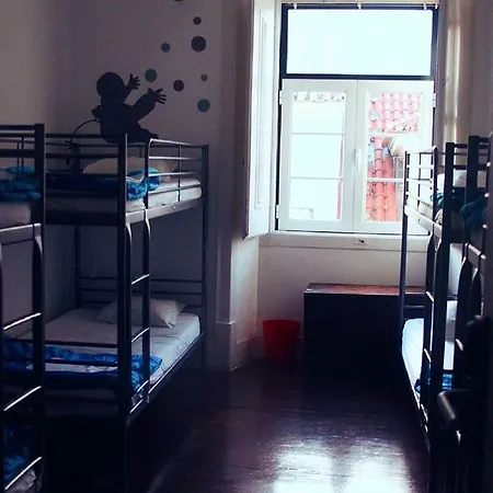 Shiado Hostel Lissabon